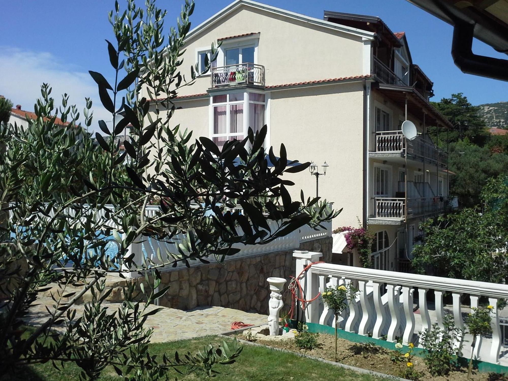 Apartments Happy Island Rab ラブ エクステリア 写真